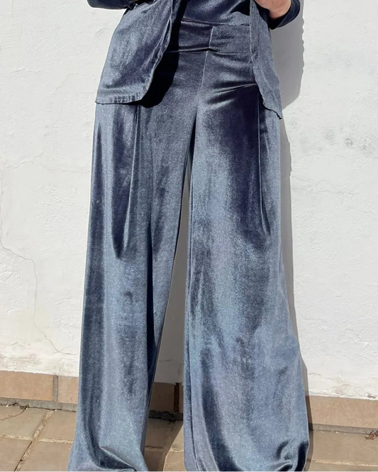 Pantalón de terciopelo color gris