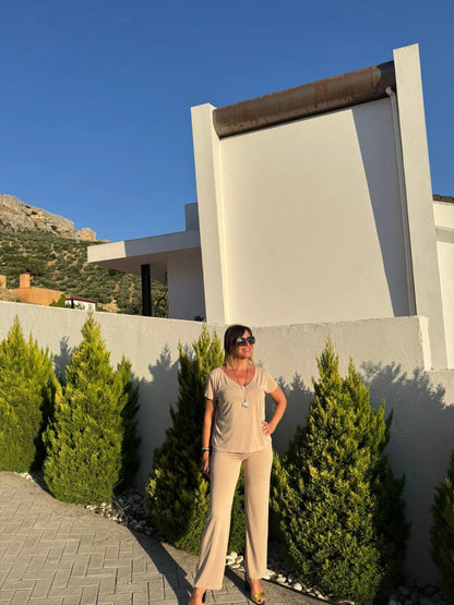 Camiseta de manga corta color beige