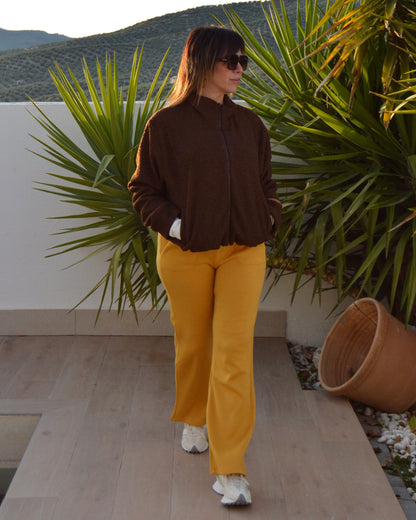 Chaqueta Borreguito Marrón - Modelo Frontal